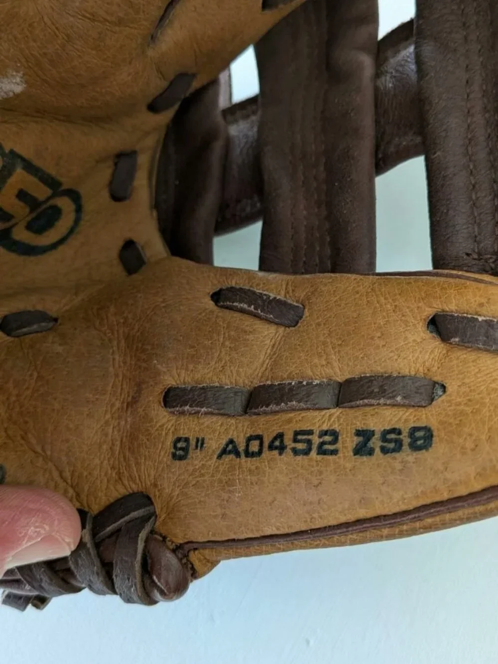 Wilson A450 Baseball Glove 9" Left -Handed Throw T-Ball Genuine Leather - Picture 6 of 6